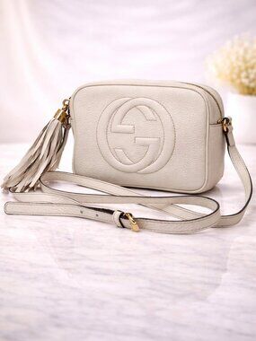 Authentic Gucci Soho Disco Bag White Pebbled Leather GG Logo Crossbody Luxury